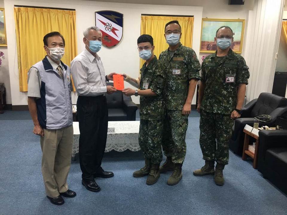 1101006桃園慰問車禍官兵