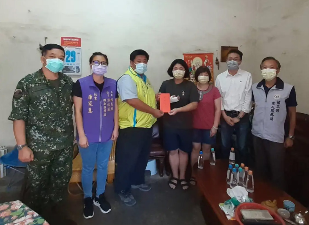 苗栗慰問受傷官兵