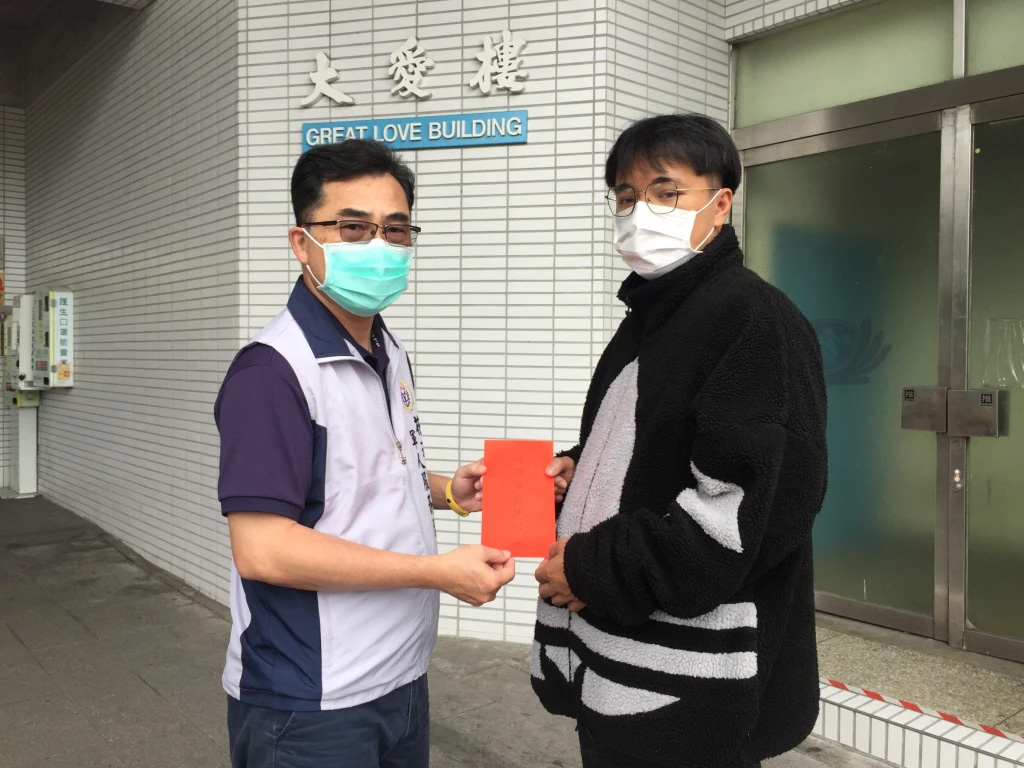 慰問空軍士兵眷屬