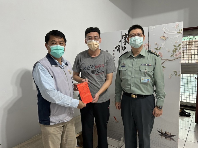 慰問吳上士