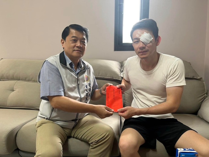 慰問林中尉